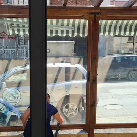 아파트 шарон *