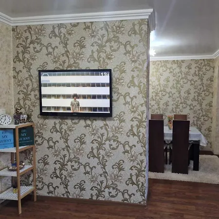 아파트 шарон