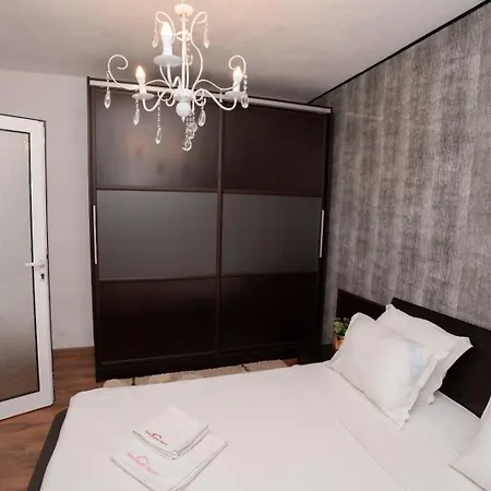 шарон Apartman Petrics