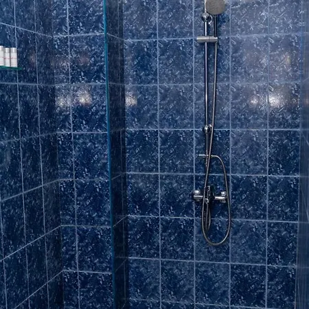 шарон Appartement *